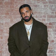 “Is Drake’s Stardom Fading? Inside His Label Drama and Industry Struggles”?