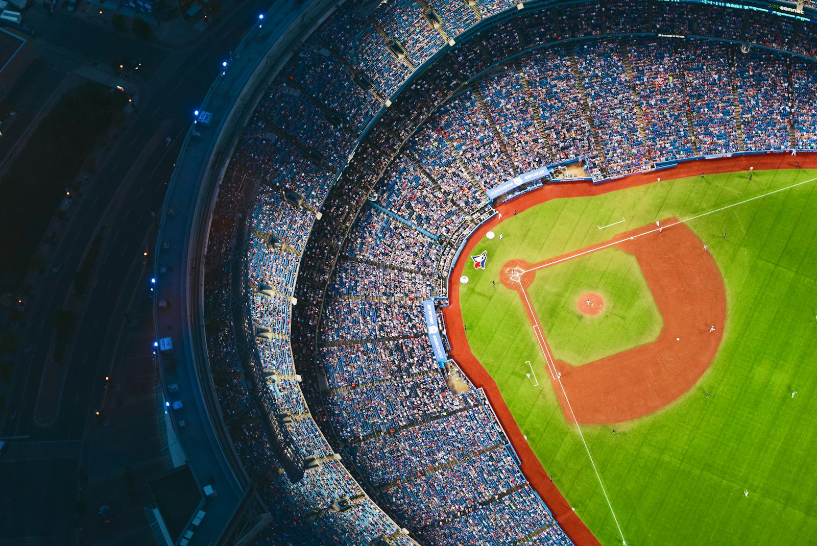 Yankees, White Sox and Padres Advance as Phillies Force Wild Card Game 3