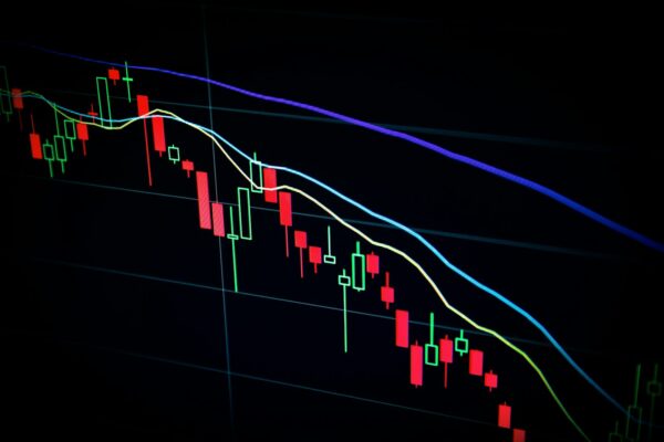 Bond Yields Near Multidecade Highs as Oil Hits $100 and Markets Wobble