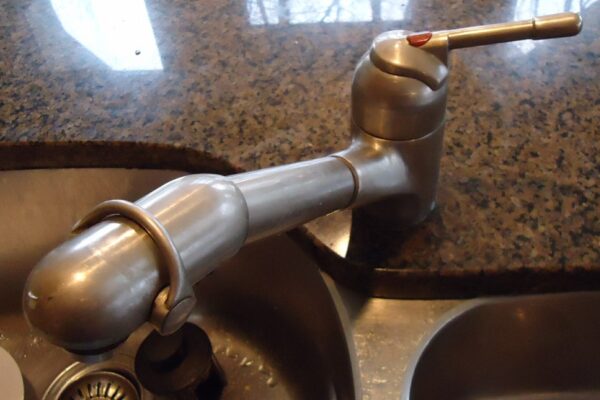 A kitchen faucet