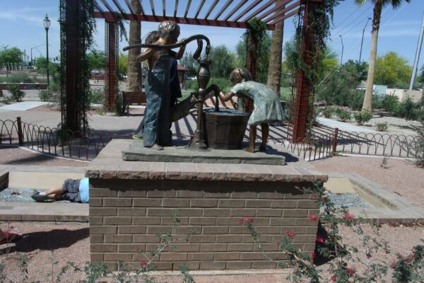 Peoria's historic town well
