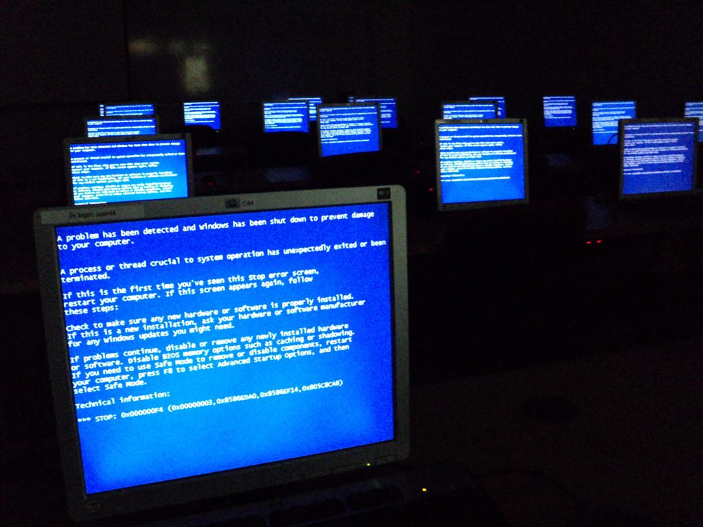 Computer screens showing an error message