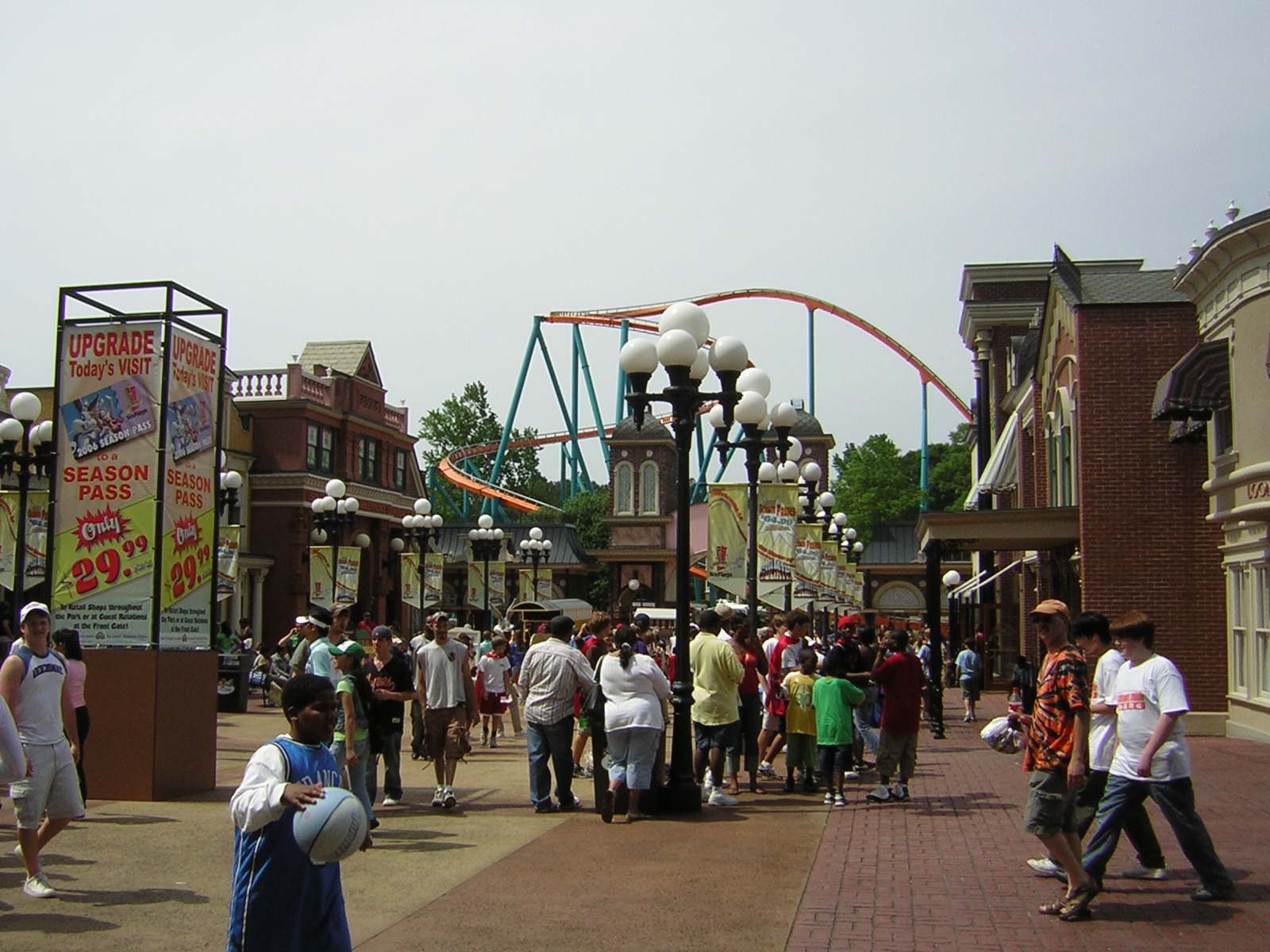The main gate at Six Flags Over Georgia