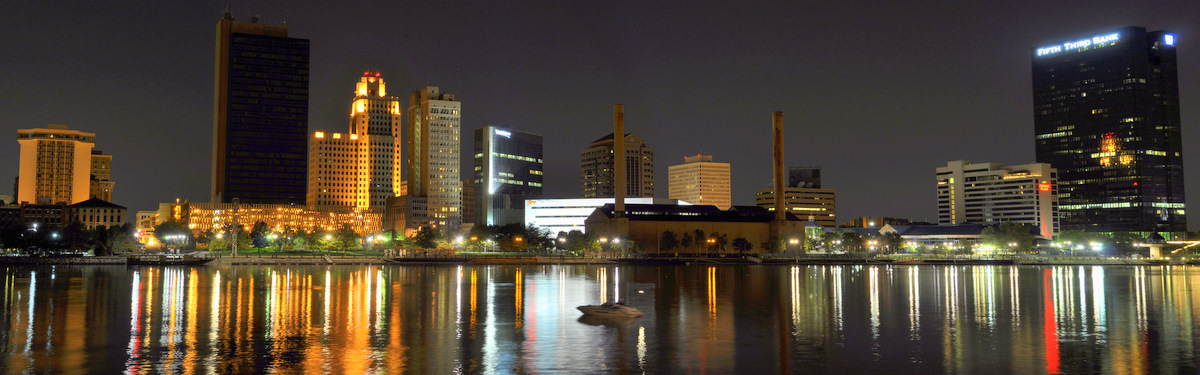 The Toledo, Ohio, skyline at night
